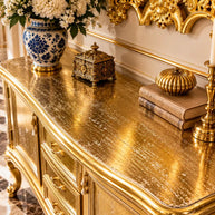 Konsole mit Blattgold und Manschettendeckel