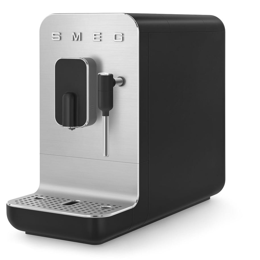 Smeg Mat Siyah Otomatik Espresso Kahve Makinesi