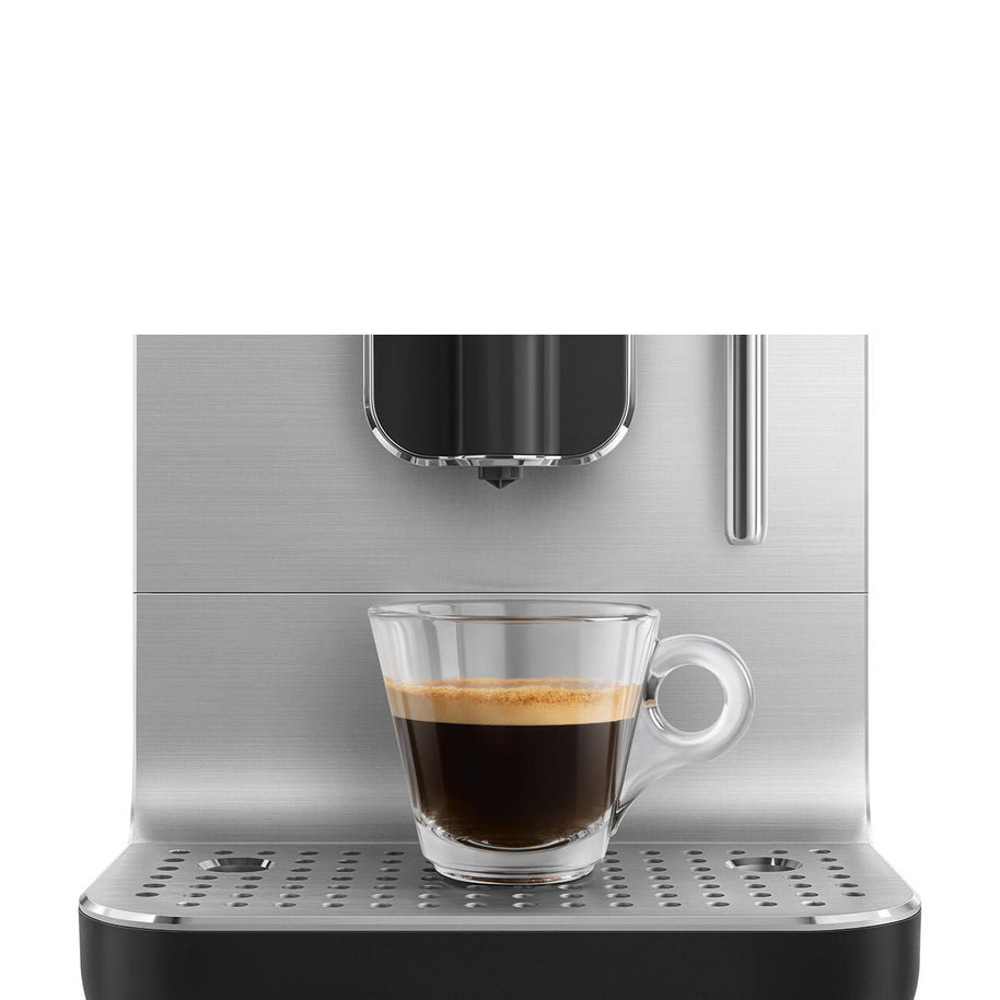 Smeg Mat Siyah Otomatik Espresso Kahve Makinesi
