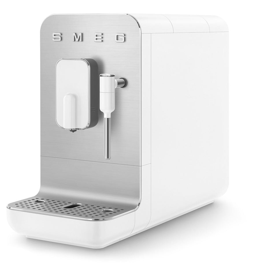 Smeg Mat Beyaz Otomatik Espresso Kahve Makinesi