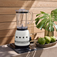Smeg Porsche x SMEG Carrara White Blender