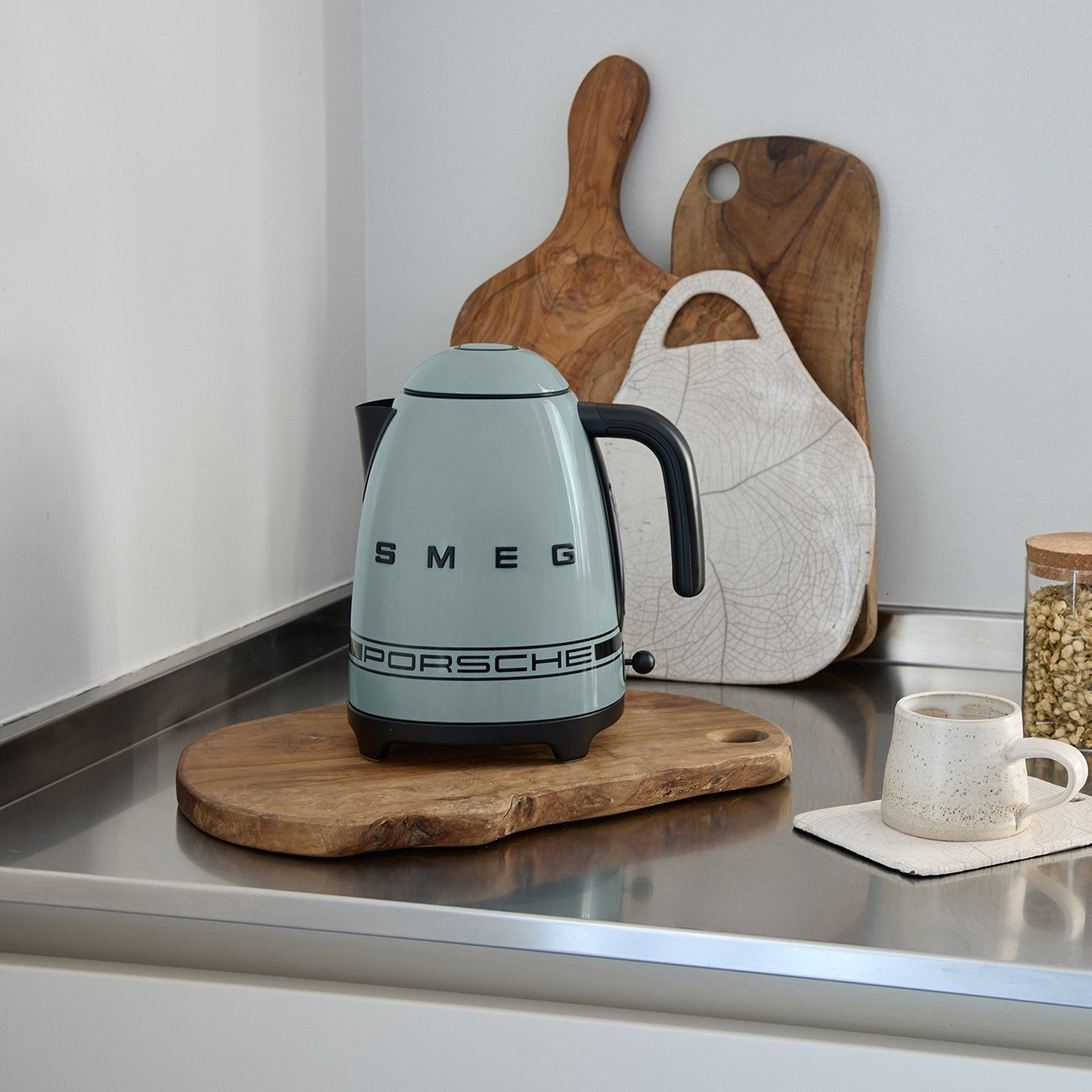 Smeg Porsche x SMEG Shade Green Kettle