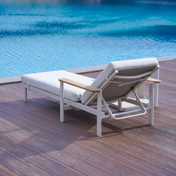 Wing Garden Sun Lounger
