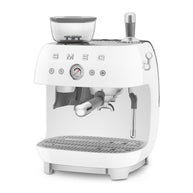 Smeg Beyaz Öğütücülü Espresso Kahve Makinesi