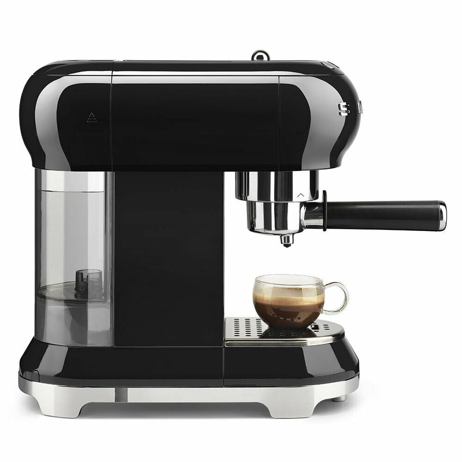 Smeg Siyah Espresso Kahve Makinesi