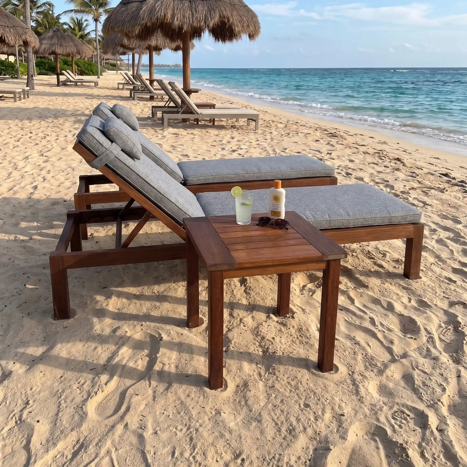Teak-Beistelltisch