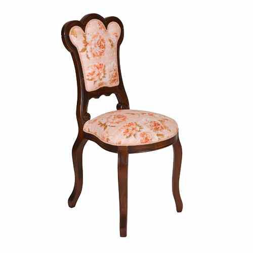 كرسي الجوز العتيق