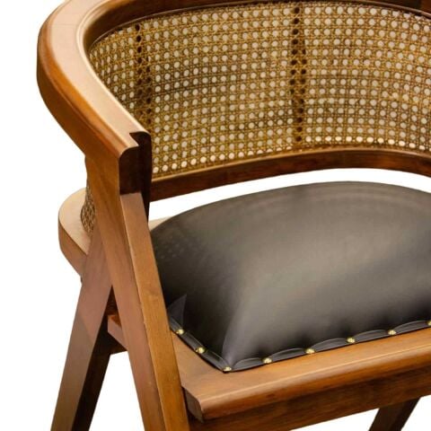 Oval Hasırlı Sandalye